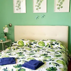 https://la-casetta-delle-rondini.hotelitalianriviera.com